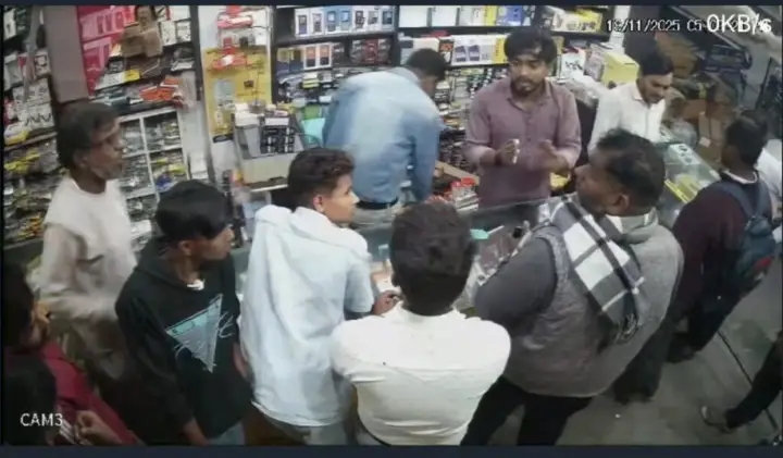 नौतनवां में दुकानदार और ग्राहक में हुई जमकर मारपीट पूरा मामला सीसीटीवी में कैद ,जाँच में जुटी पुलिस