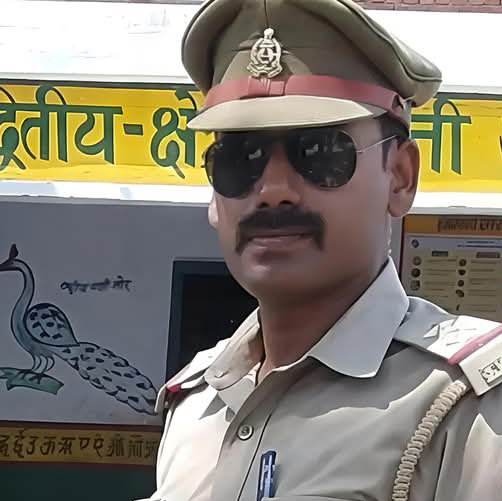 थानेदार साहब के अभद्र व्यवहार से जनता और थाने के पुलिसकर्मी हैं परेशान।
